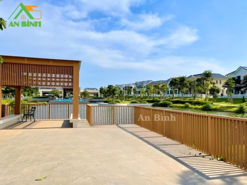 lam trụ gỗ nhựa ngoài trời Hwood có thể chống cháy