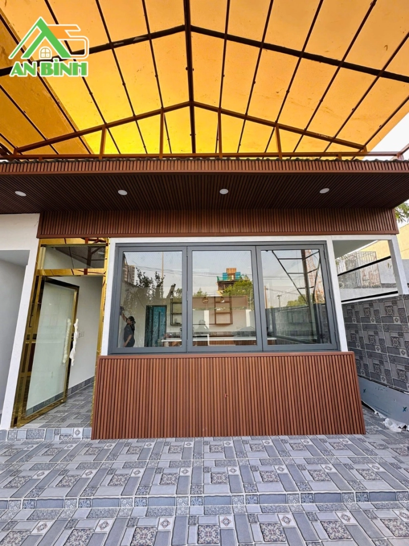 Thi công Ốp trần, Ốp vách và Quầy pha chế